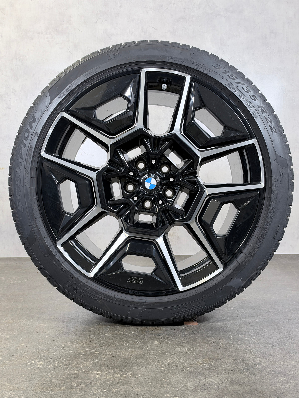 ORIGINAL 22 ZOLL BMW XM G09 STYLING 922 WINTERREIFEN