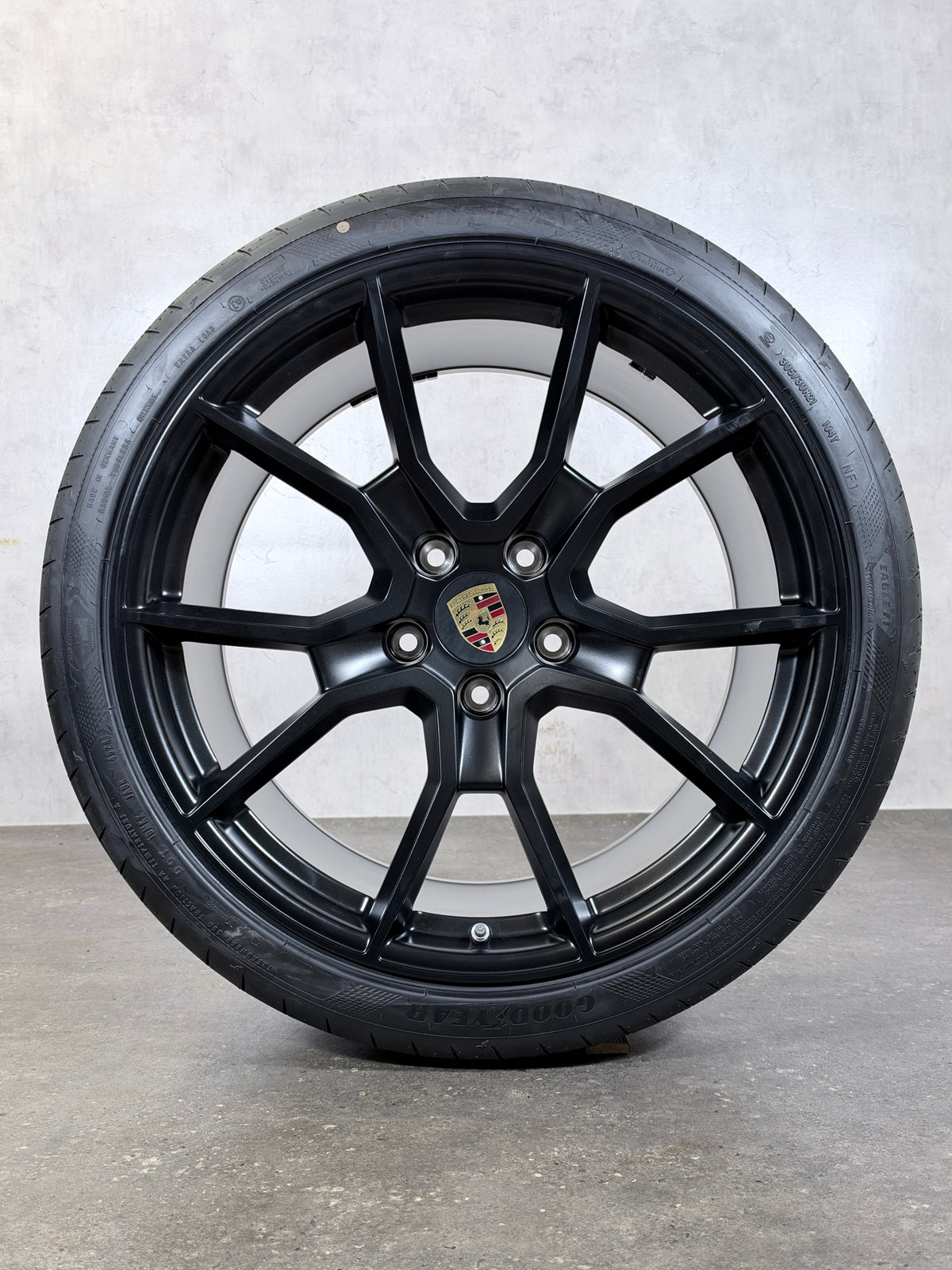 ORIGINAL 21 ZOLL PORSCHE TAYCAN 9J1 SPYDER SOMMERREIFEN