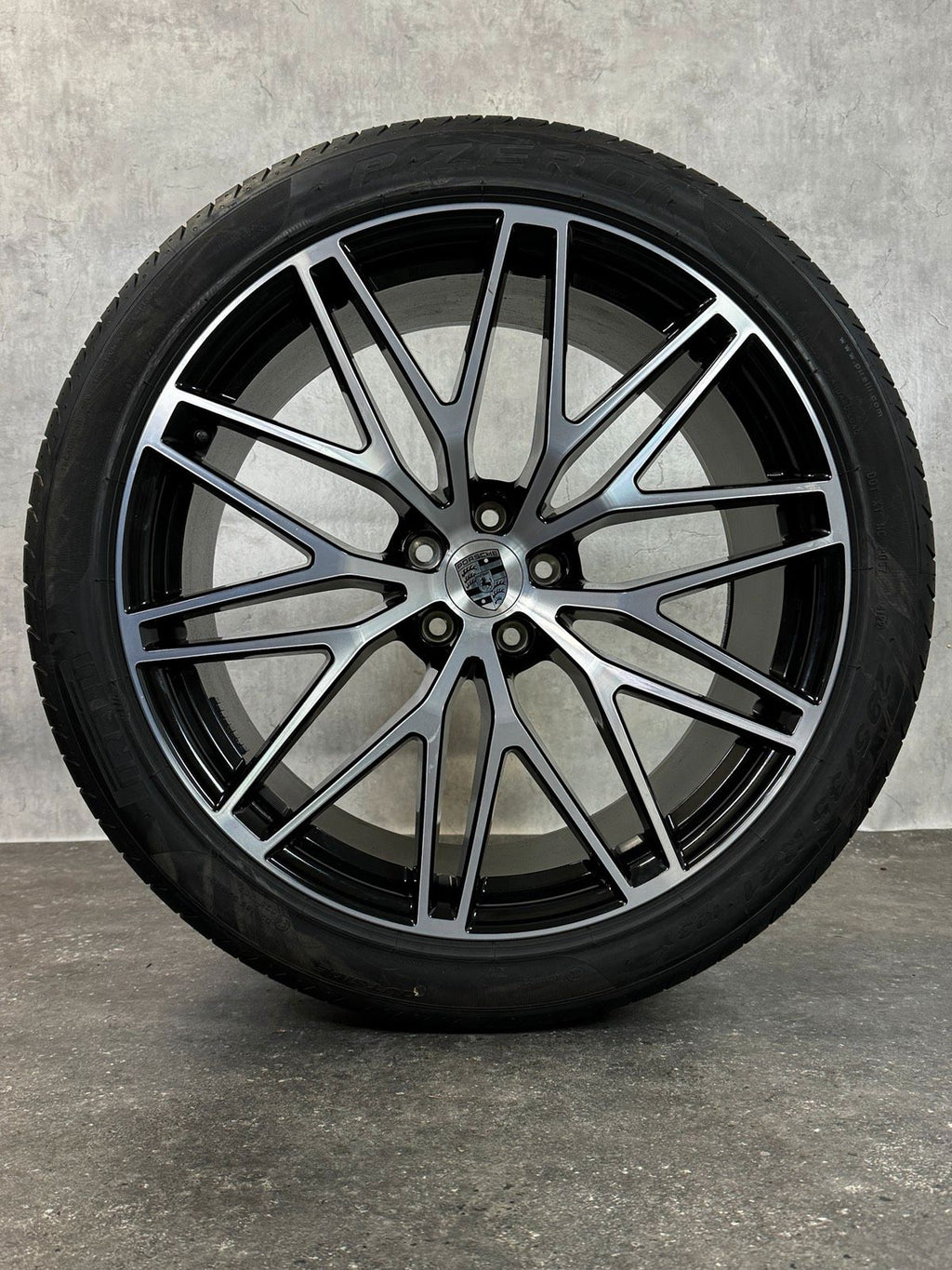 NEU Original 21 Zoll Porsche Macan III 95B RS Spyder Sommerreifen