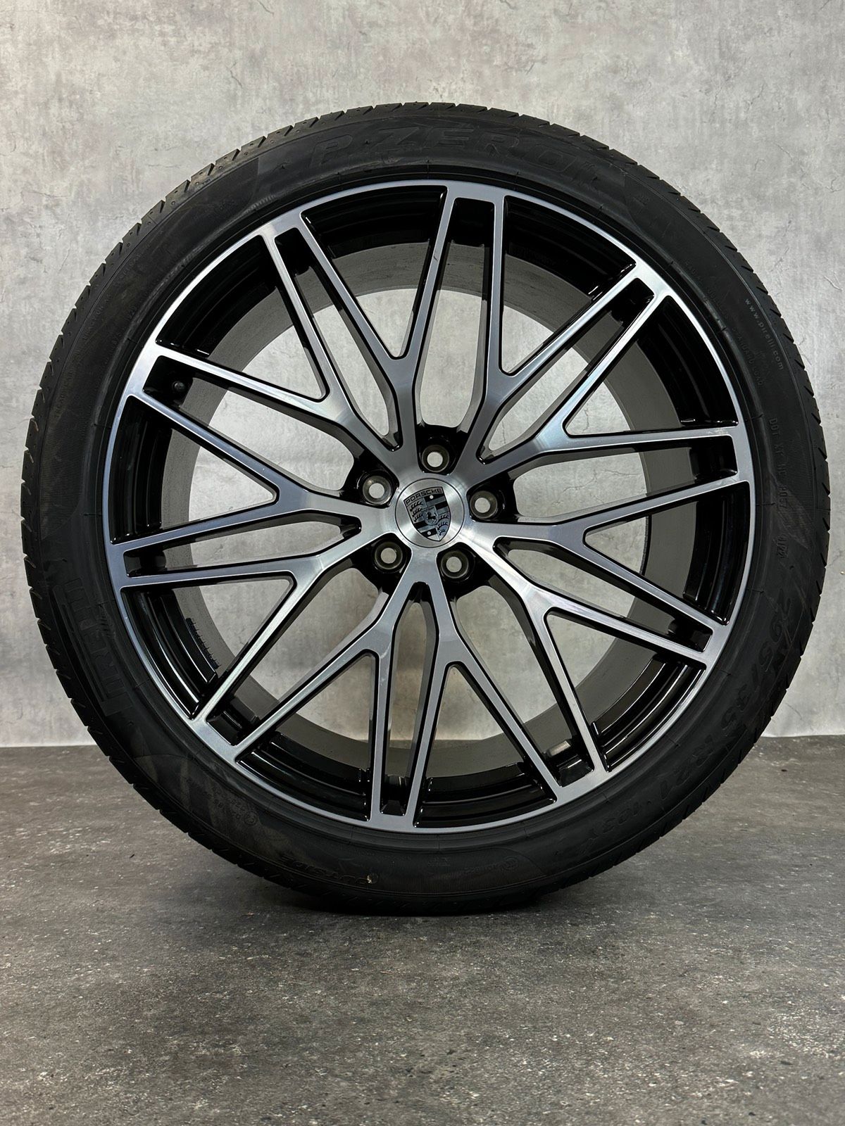 NEU Original 21 Zoll Porsche Macan III 95B RS Spyder Sommerreifen