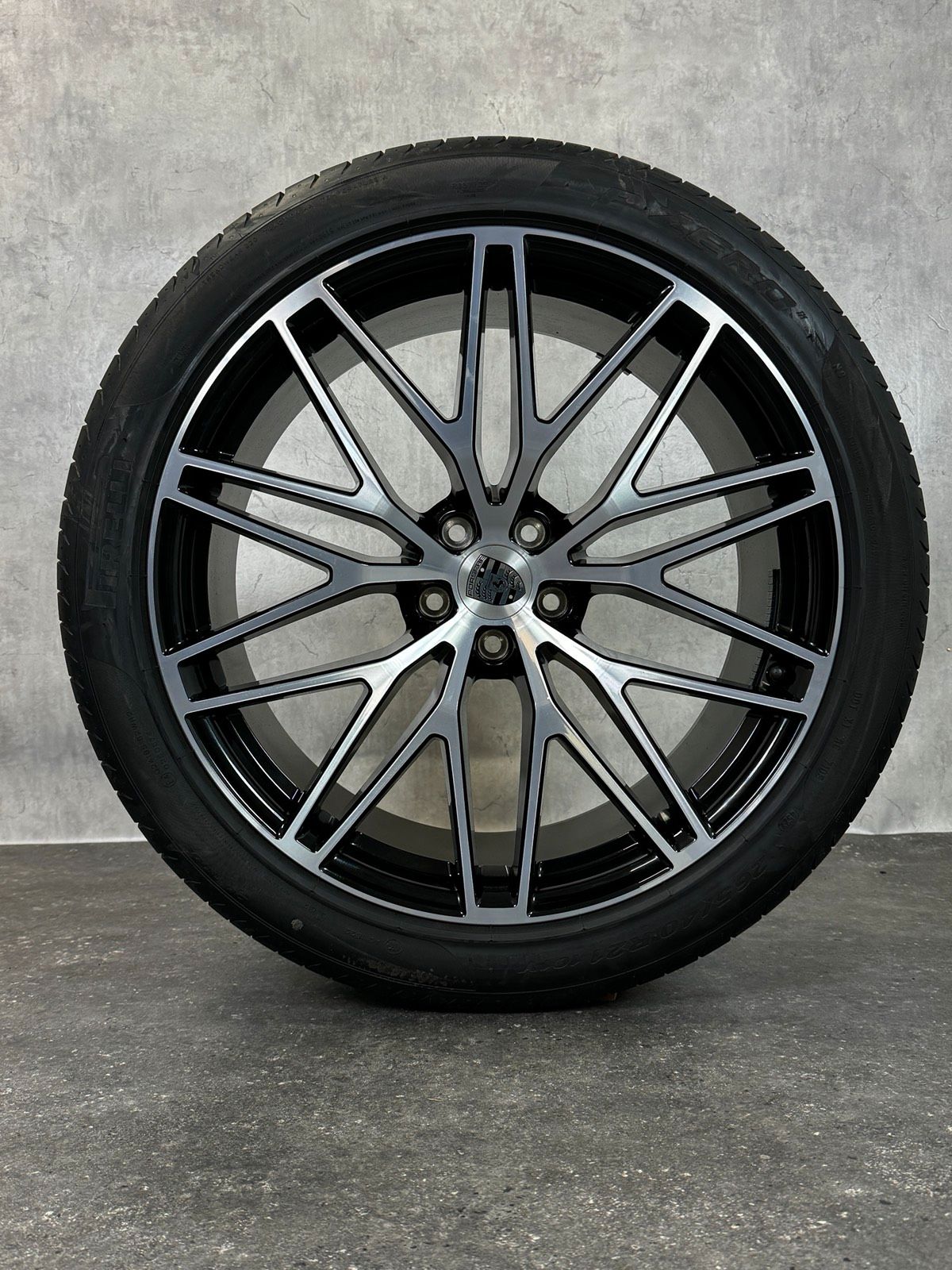 NEU Original 21 Zoll Porsche Macan III 95B RS Spyder Sommerreifen
