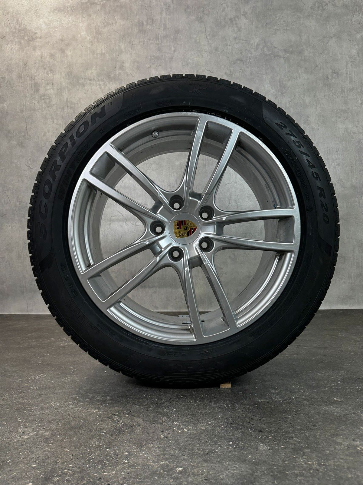 Original 20 Zoll Porsche Cayenne Coupe E3 neue Winterreifen
