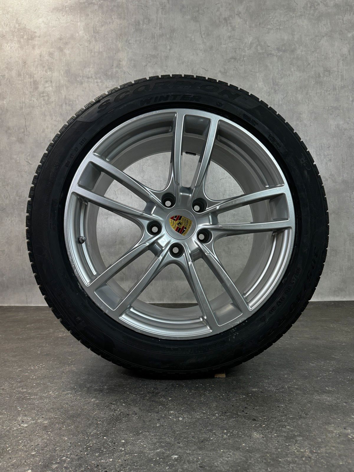 Original 20 Zoll Porsche Cayenne Coupe E3 neue Winterreifen
