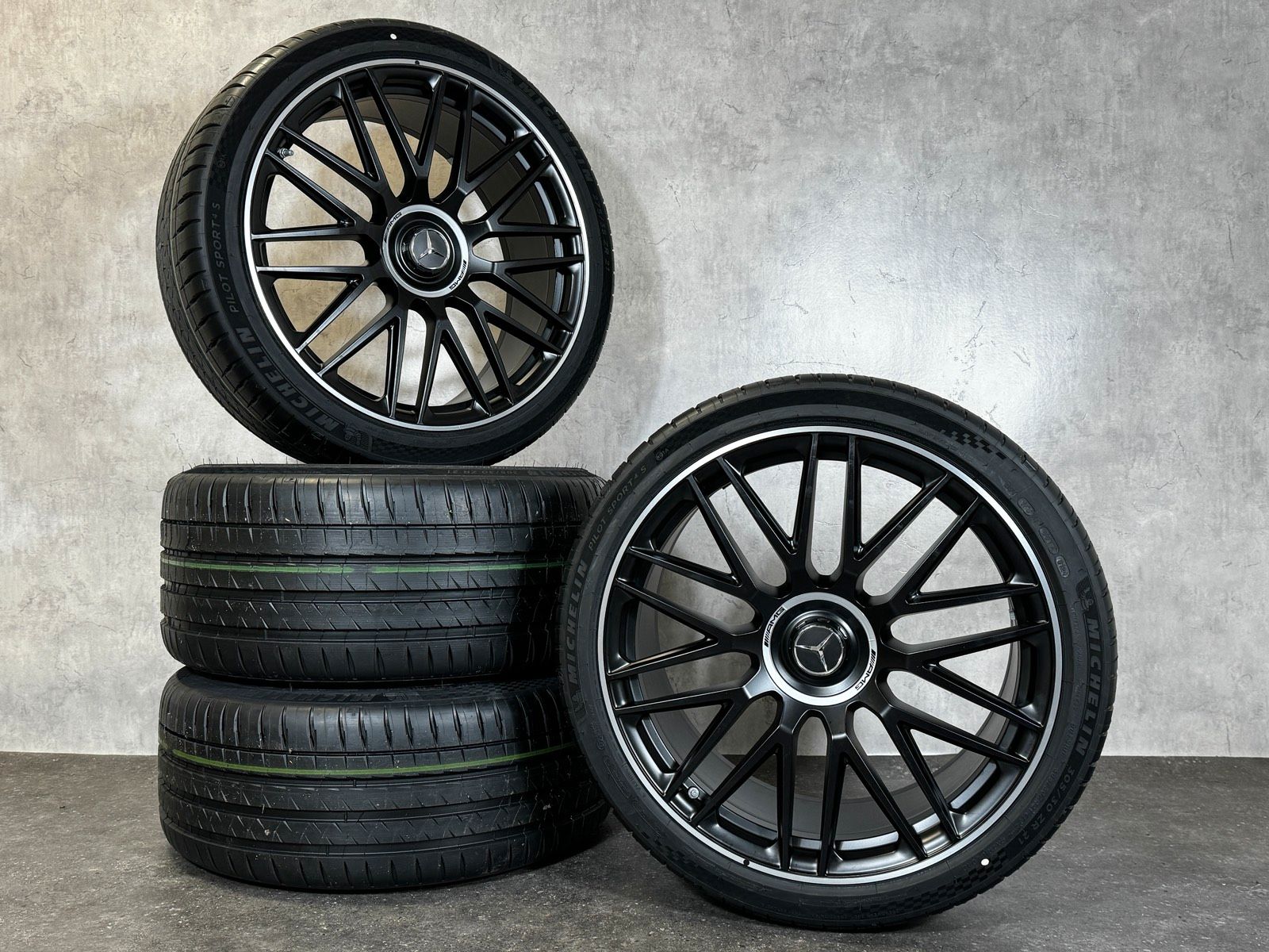 Original 21 Zoll Mercedes SL 43 55 63 R232 AMG Sommerreifen