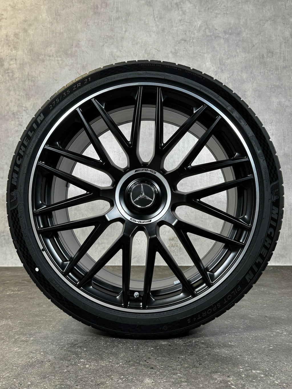 Original 21 Zoll Mercedes SL 43 55 63 R232 AMG Sommerreifen