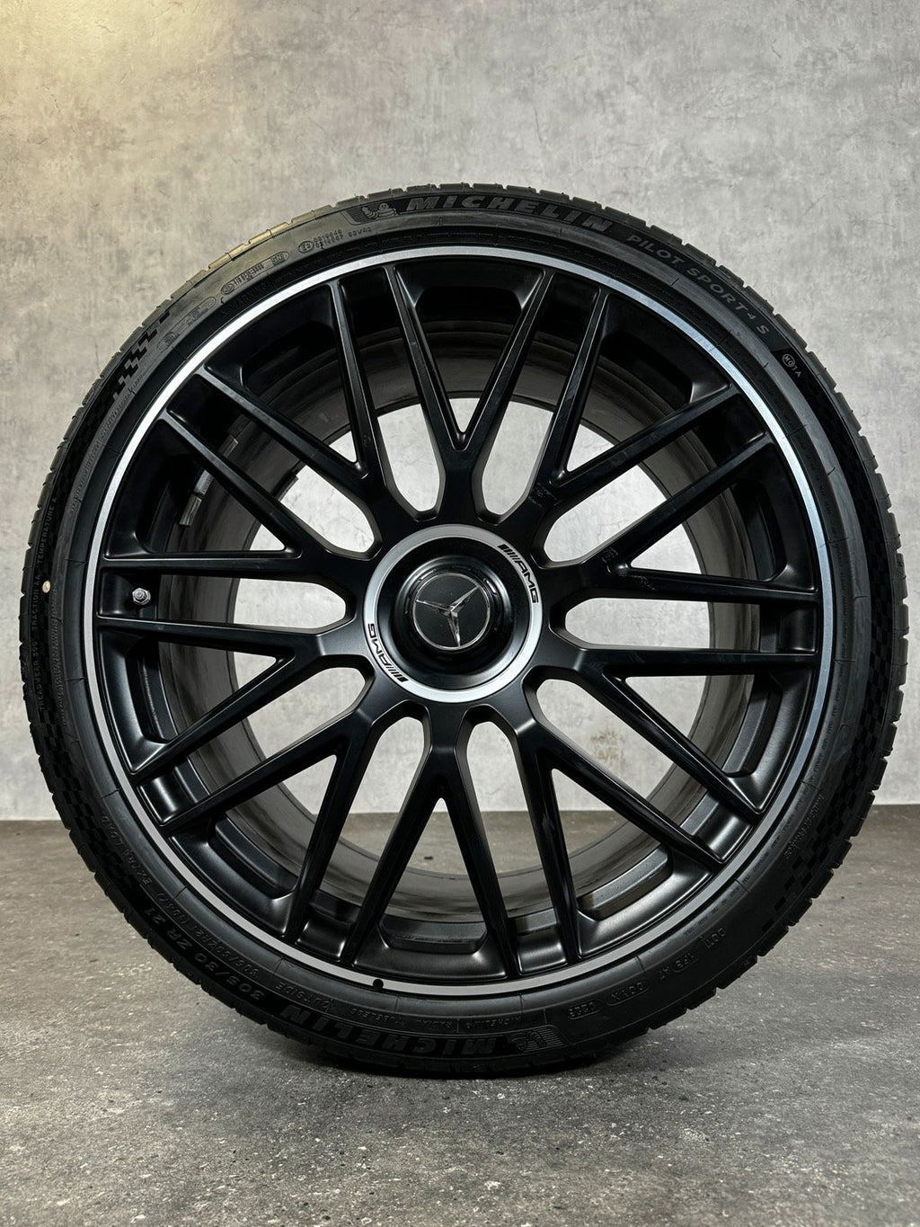 Original 21 Zoll Mercedes AMG SL 43 55 63 R232 W232 Sommerreifen