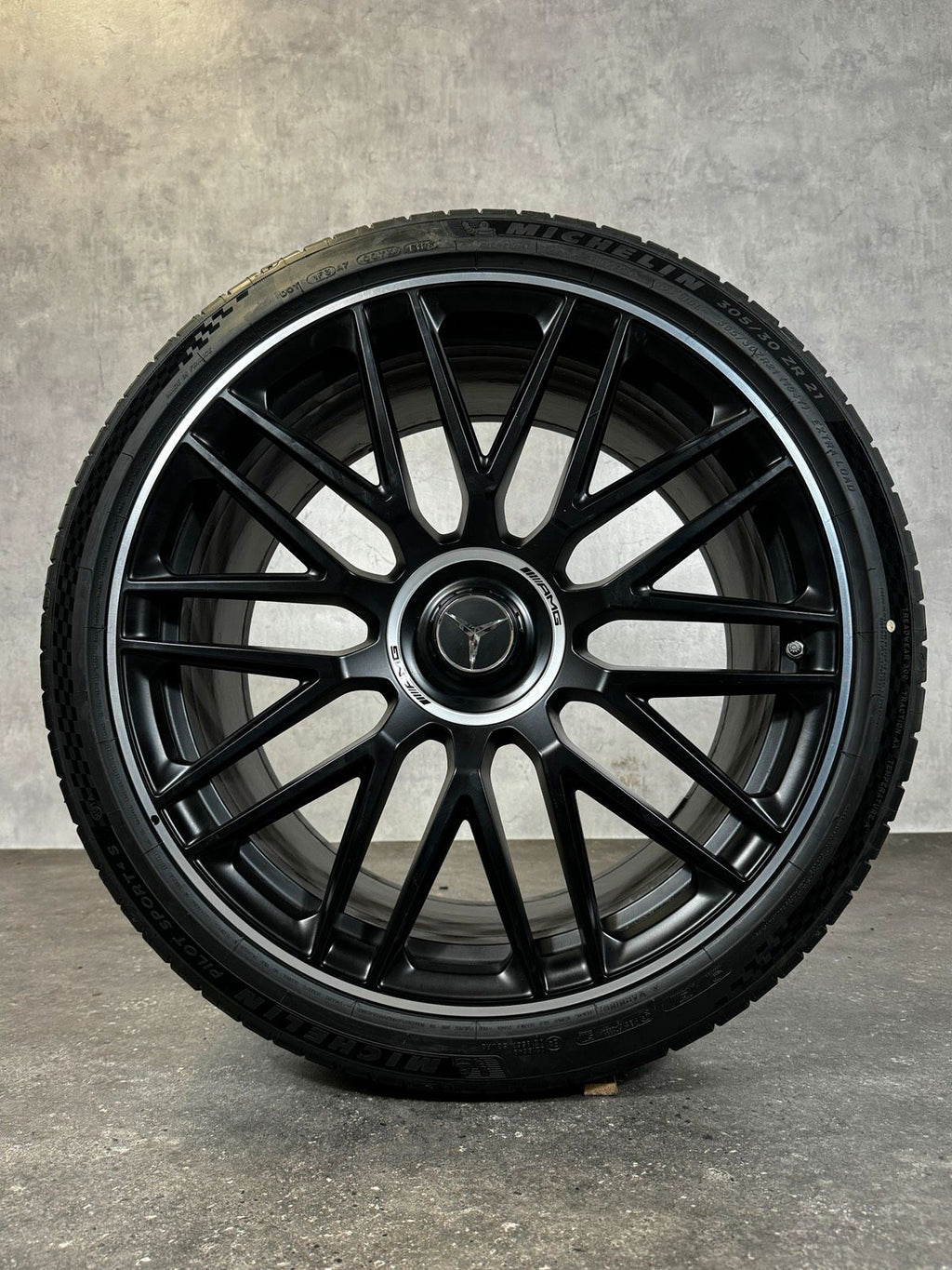 Original 21 Zoll Mercedes AMG SL 43 55 63 R232 W232 Sommerreifen