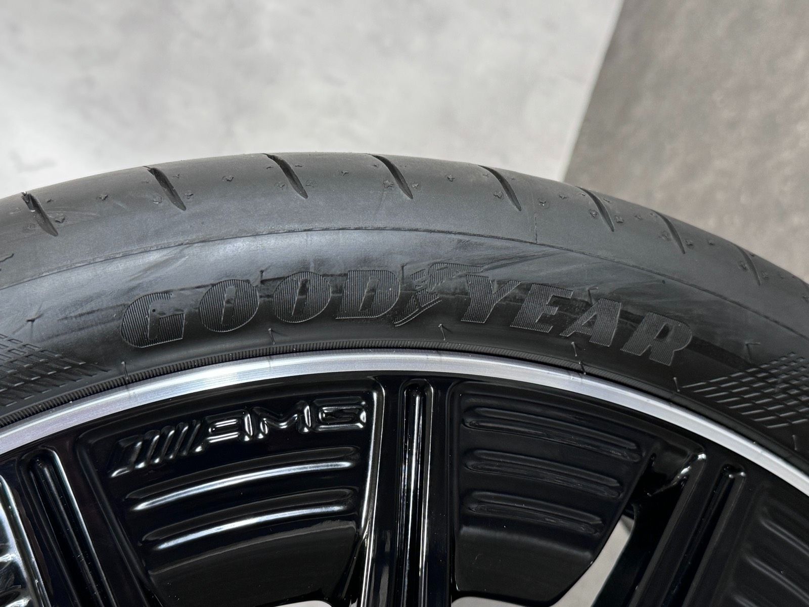 Original 20 Zoll Mercedes AMG CLE C236 W236 Sommerreifen
