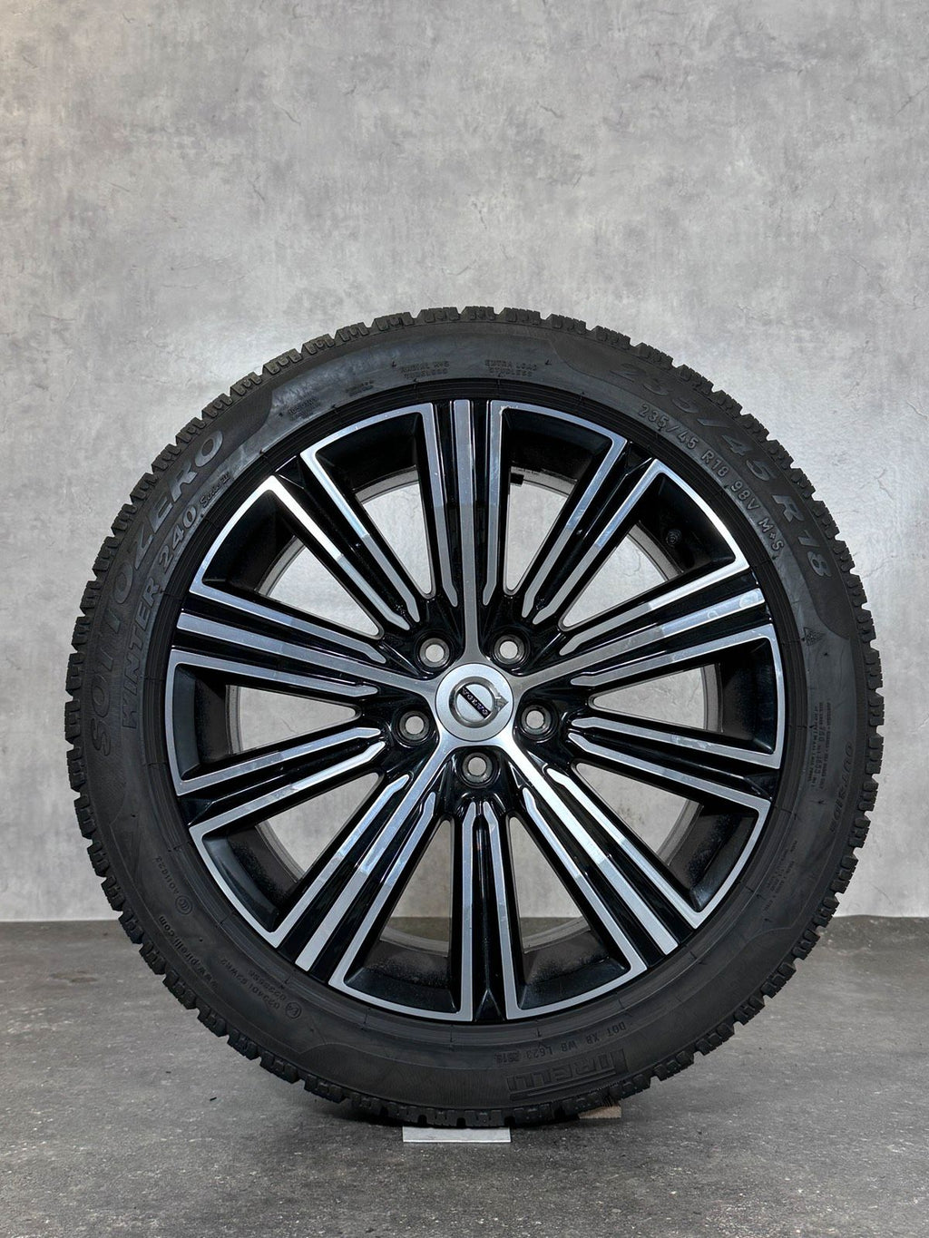 Original 18 Zoll Volvo V60 II S60 Winterreifen Diamond Cut 314713