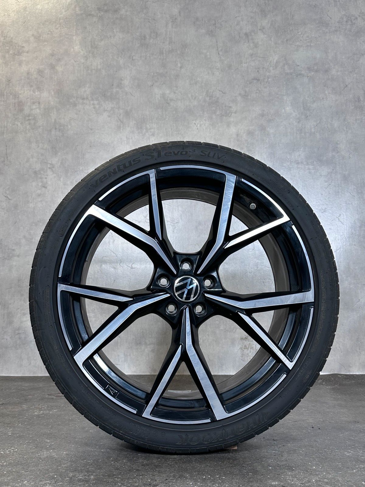 Original 21 Zoll VW Tiguan 5NA II AD1 Estoril Sommerreifen