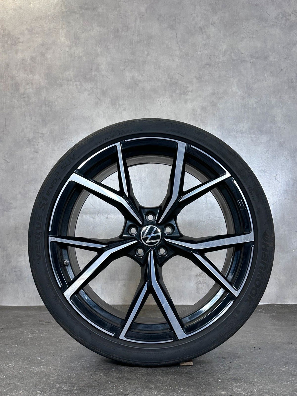 Original 21 Zoll VW Tiguan 5NA II AD1 Estoril Sommerreifen