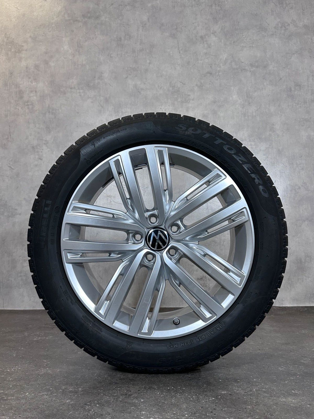 Original 19 Zoll VW Tiguan 5NA II AD1 Auckland Winterreifen 5NA60