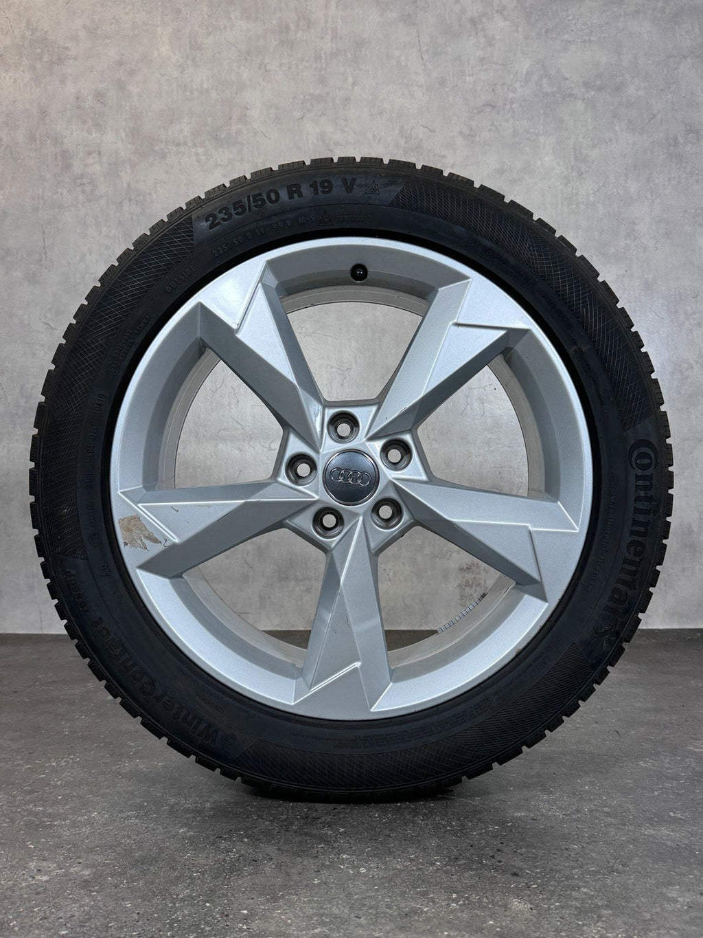 Original 19 Zoll Audi Q3 F3 83A601025N Winterräder Winterreifen