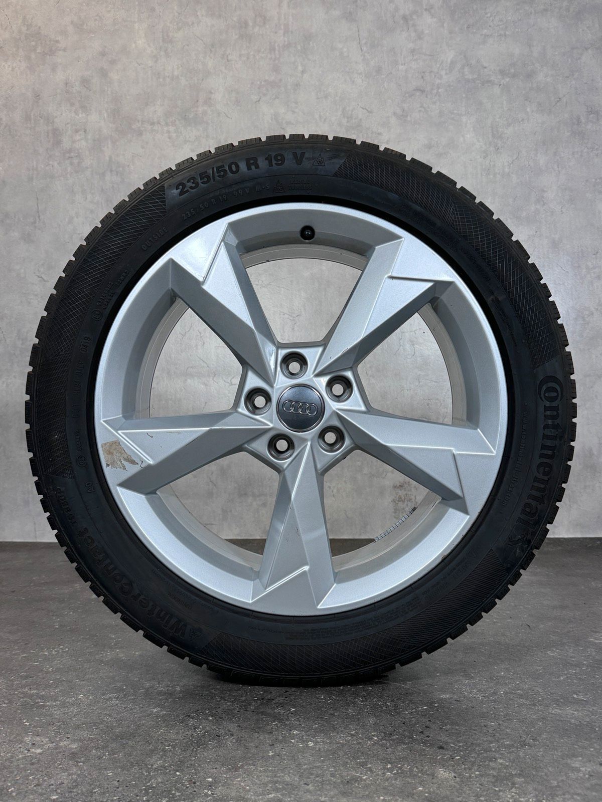 Original 19 Zoll Audi Q3 F3 83A601025N Winterräder Winterreifen