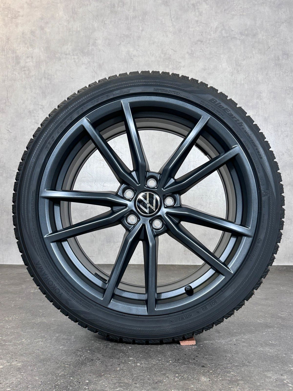 NEU Original 19 Zoll VW Passat 3G B8 Pretoria Winterreifen