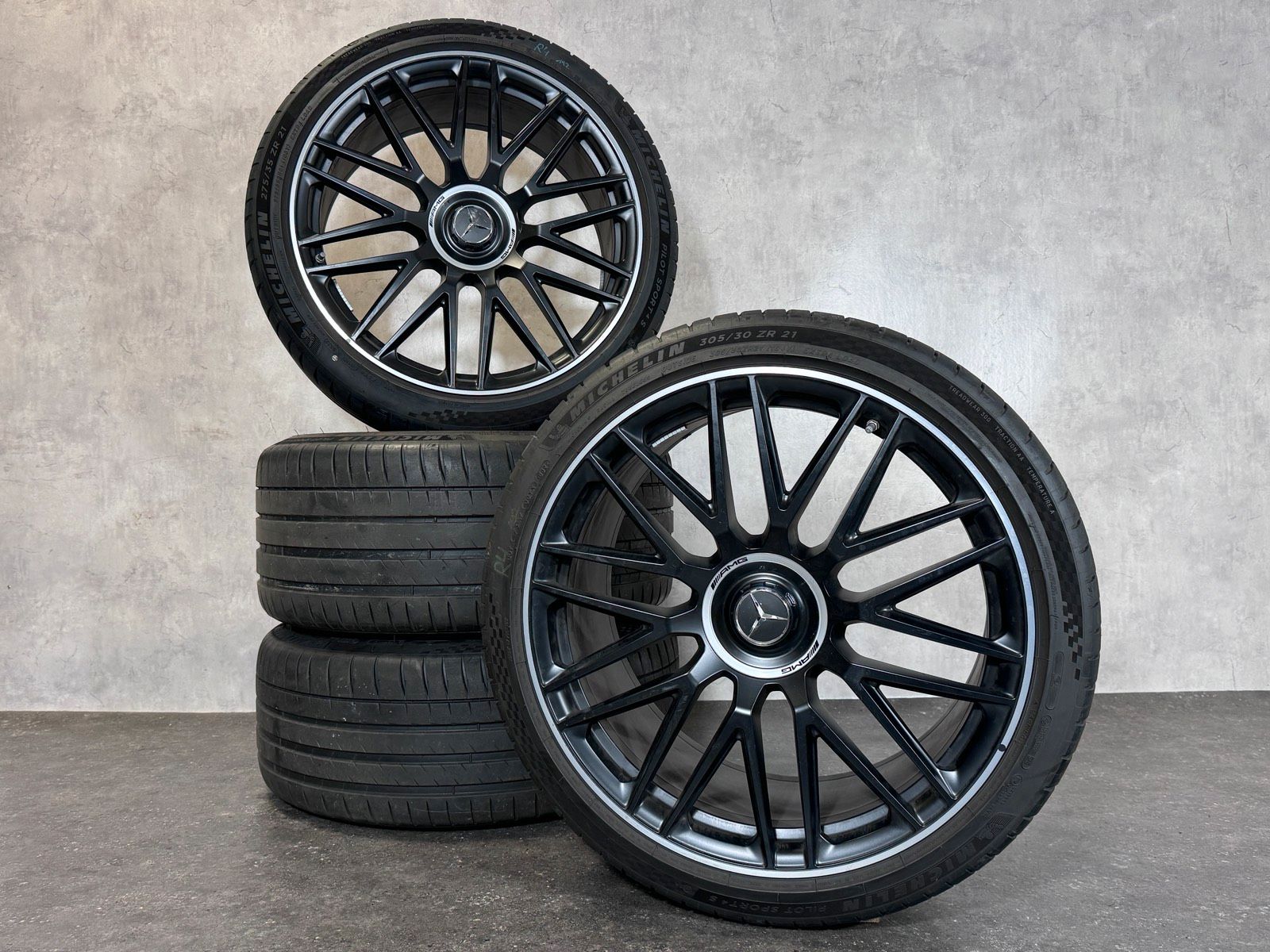 Original 21 Zoll Mercedes SL 43 55 63 R232 Sommerreifen