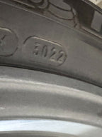 Original 20 Zoll Porsche Macan III 95B Winterreifen 95B44650