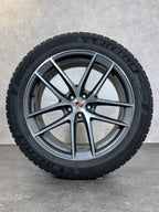 Original 20 Zoll Porsche Macan III 95B Winterreifen 95B44650