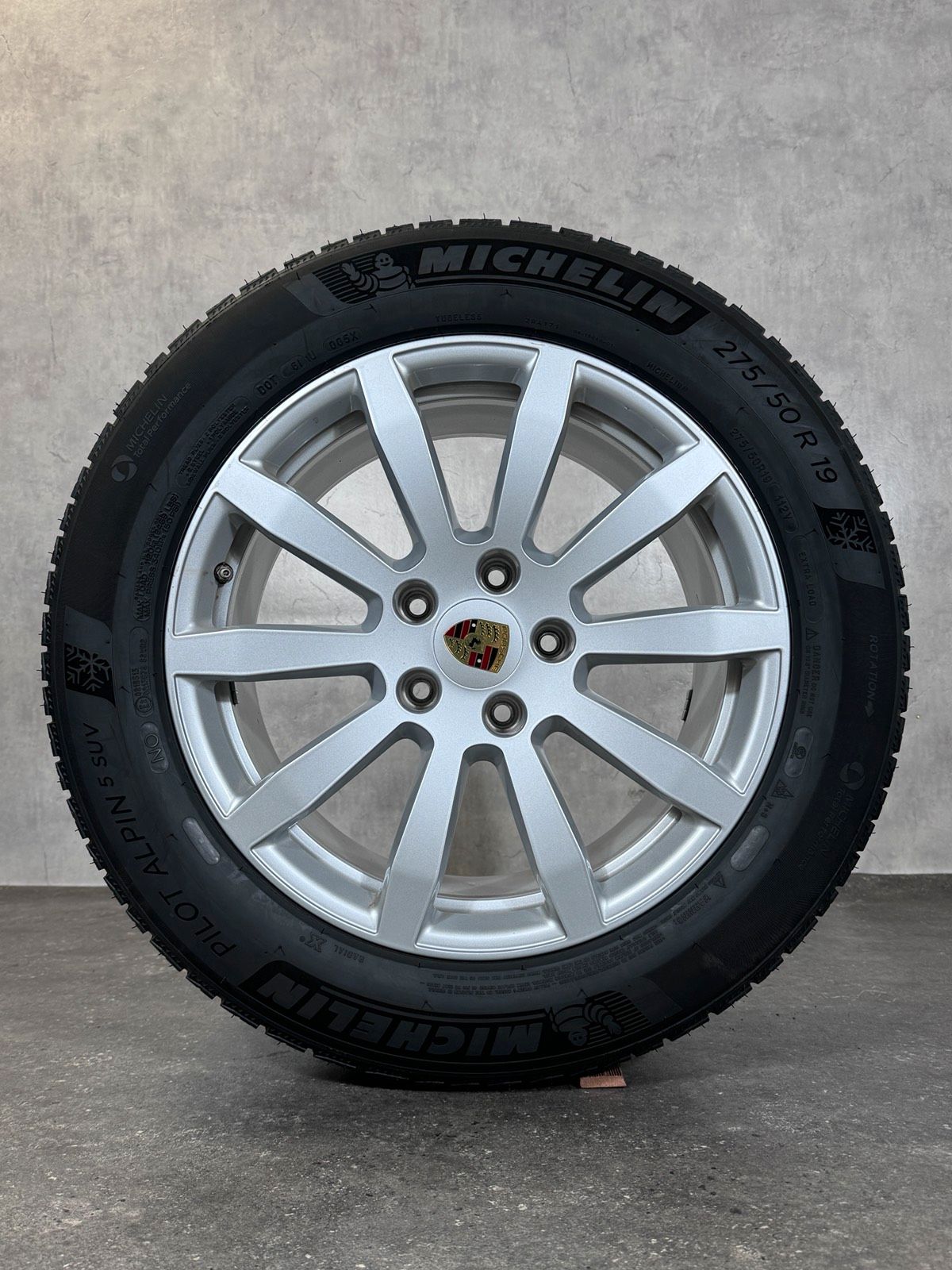 Original 19 Zoll Porsche Cayenne E3 SUV 9Y0 Winterreifen RÄDER