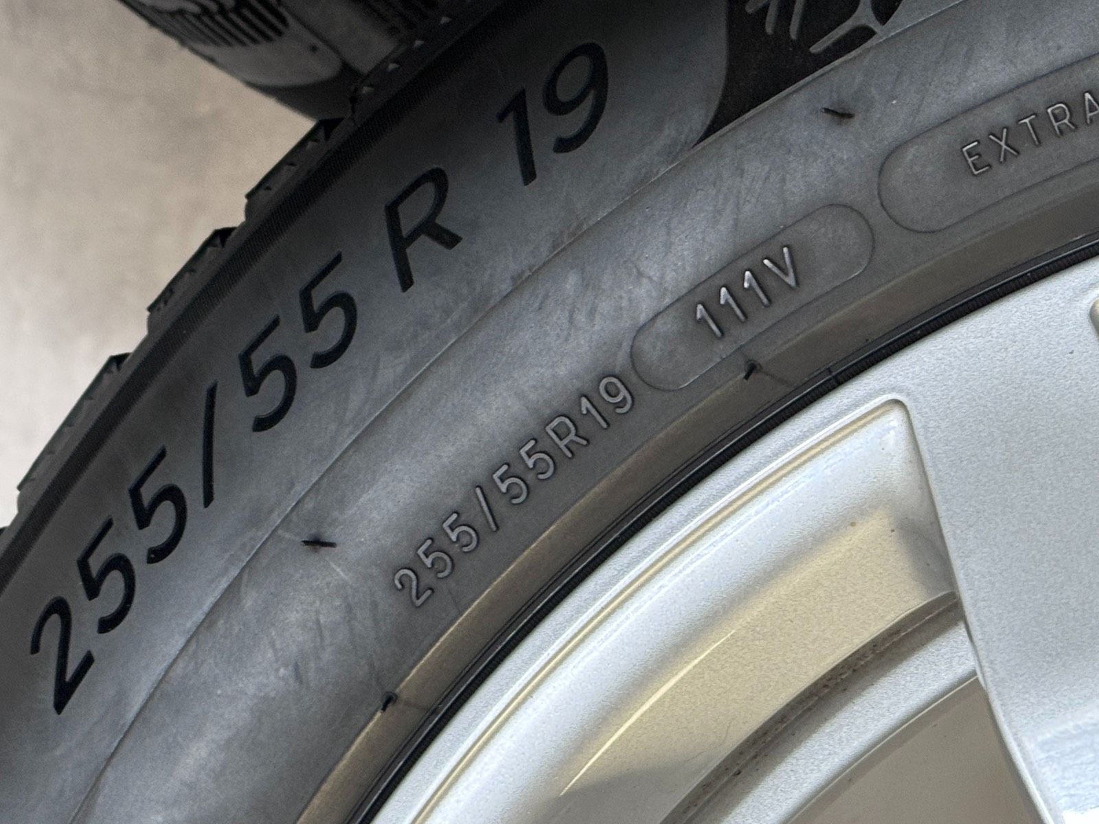 Original 19 Zoll Porsche Cayenne E3 SUV 9Y0 Winterreifen RÄDER