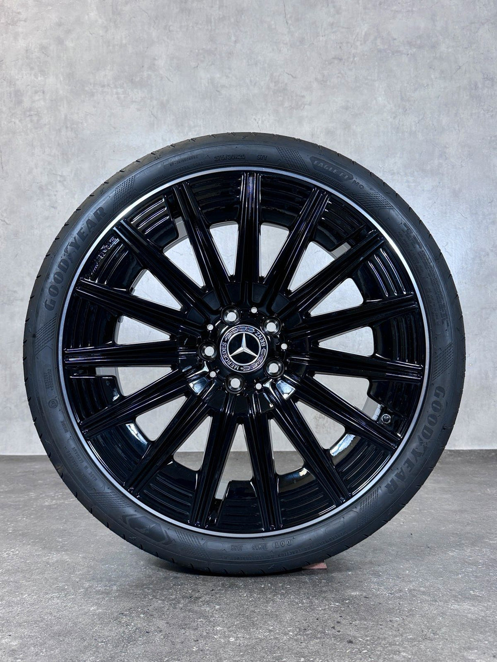 Original 20 Zoll Mercedes AMG CLE C236 W236 Sommerreifen