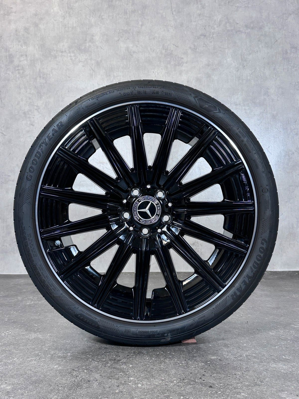 Original 20 Zoll Mercedes AMG CLE C236 W236 Sommerreifen