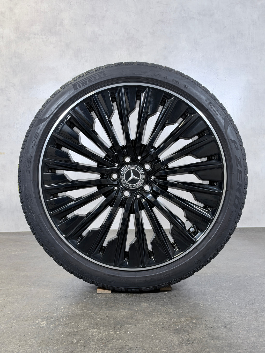 ORIGINAL 20 ZOLL MERCEDES E-KLASSE W214 S214 WINTERREIFEN
