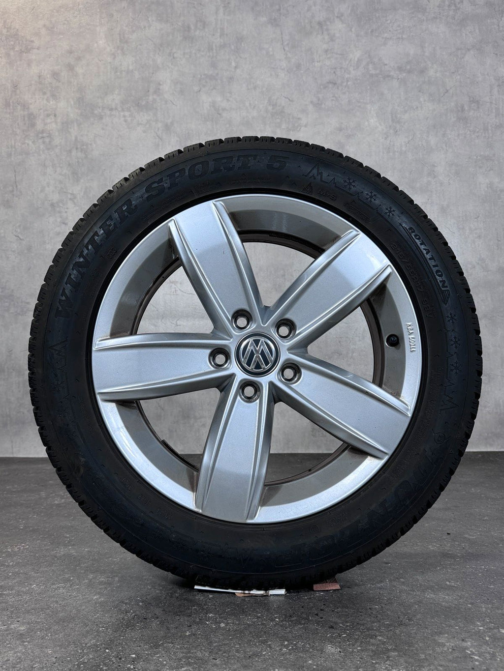 Original 17 Zoll VW Passat 3G B8 Corvara Winterreifen 3G0071496A