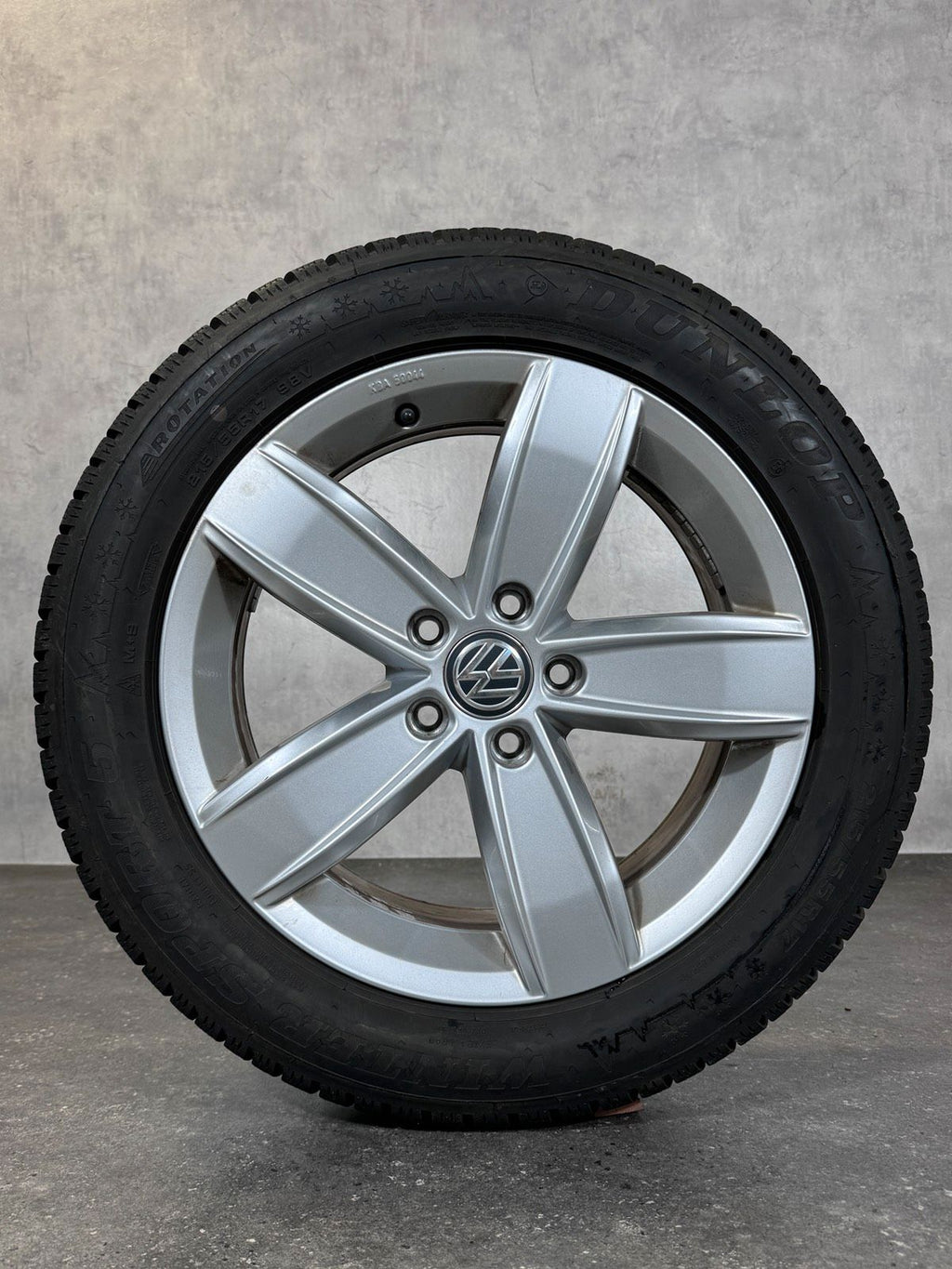 Original 17 Zoll VW Passat 3G B8 Corvara Winterreifen 3G0071496A