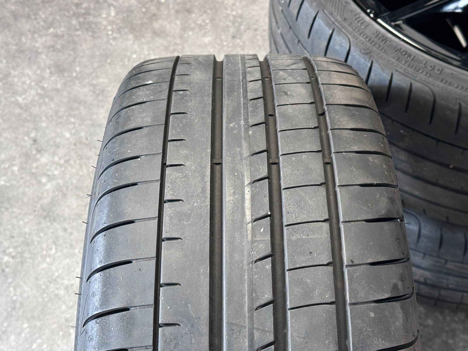 Original 19 Zoll VW Golf 8 VIII R-Line Estoril Sommerreifen 5H060