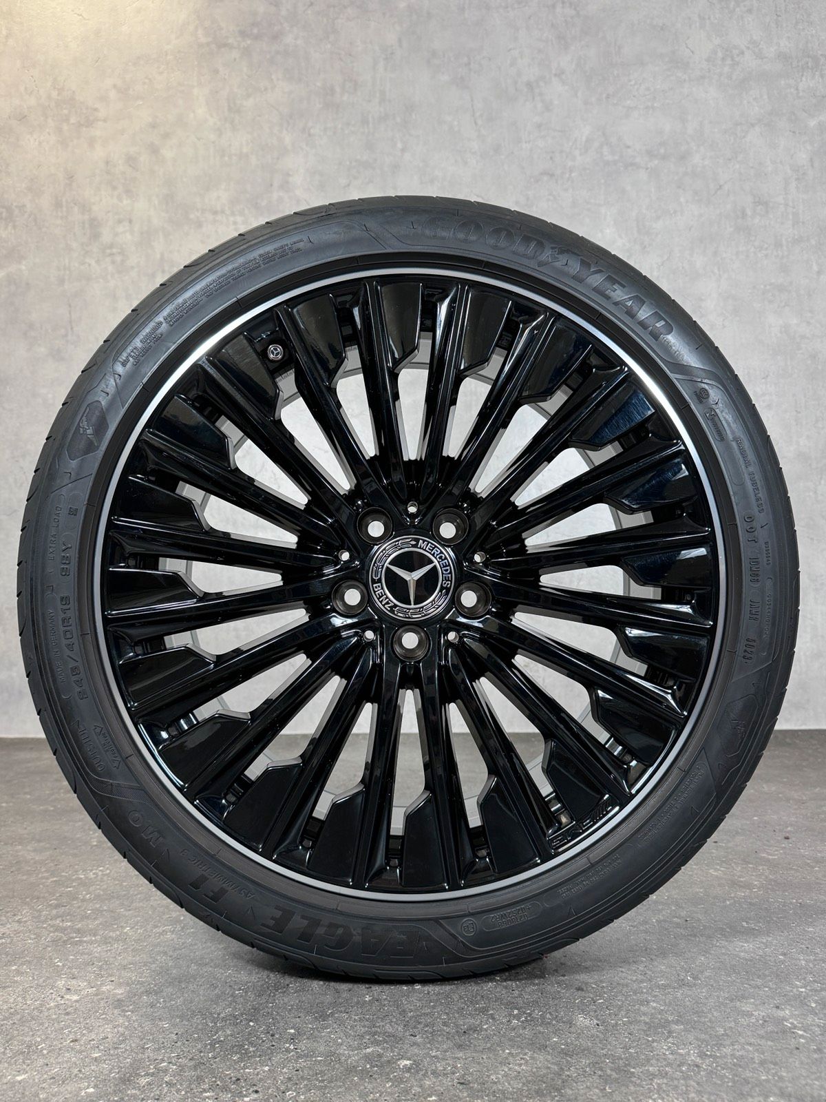 Original 19 Zoll AMG Mercedes CLE W236 C236 Sommerräder