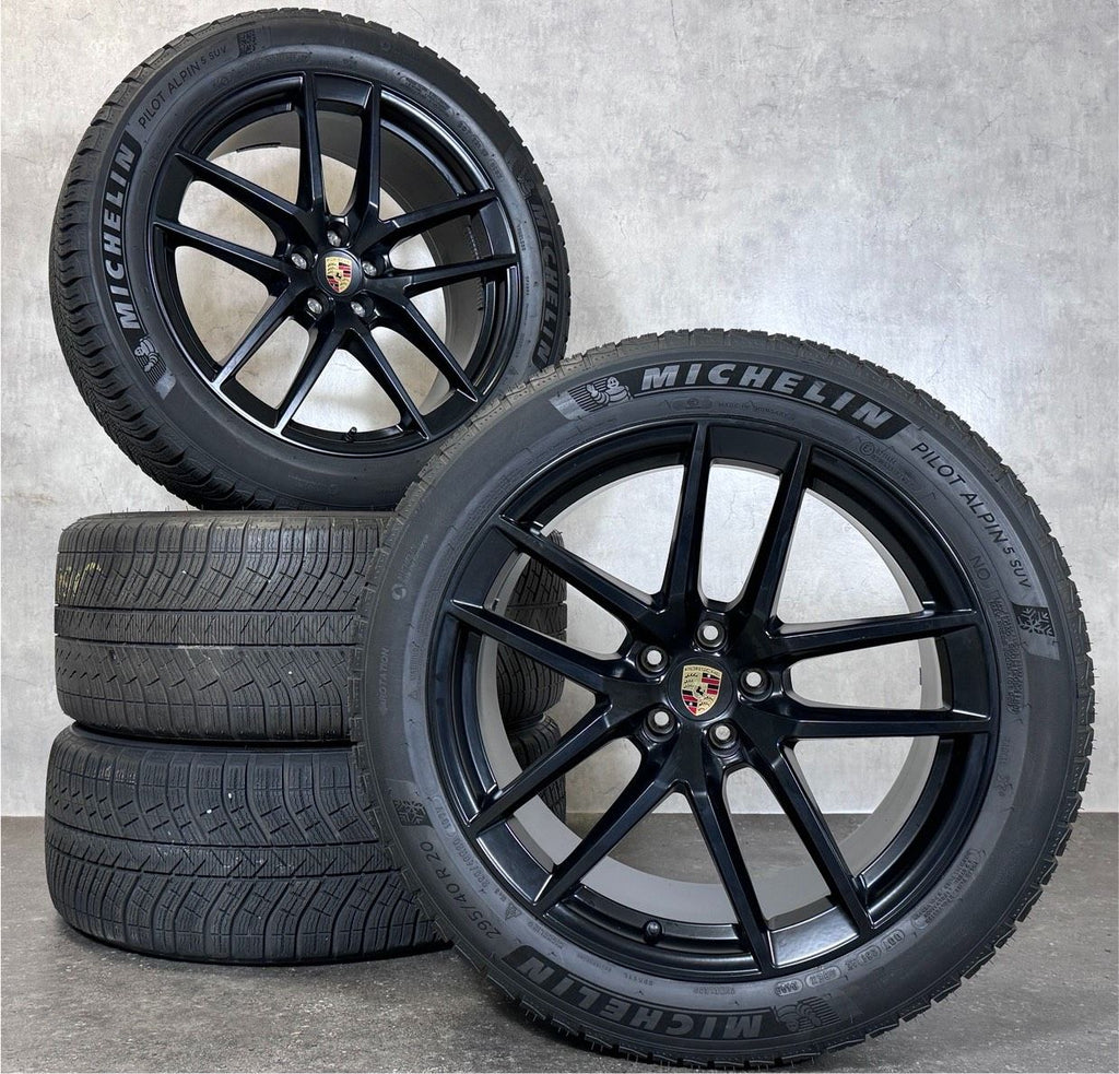 Original 20 Zoll Porsche Macan III 3 95B Winterreifen 95B044650