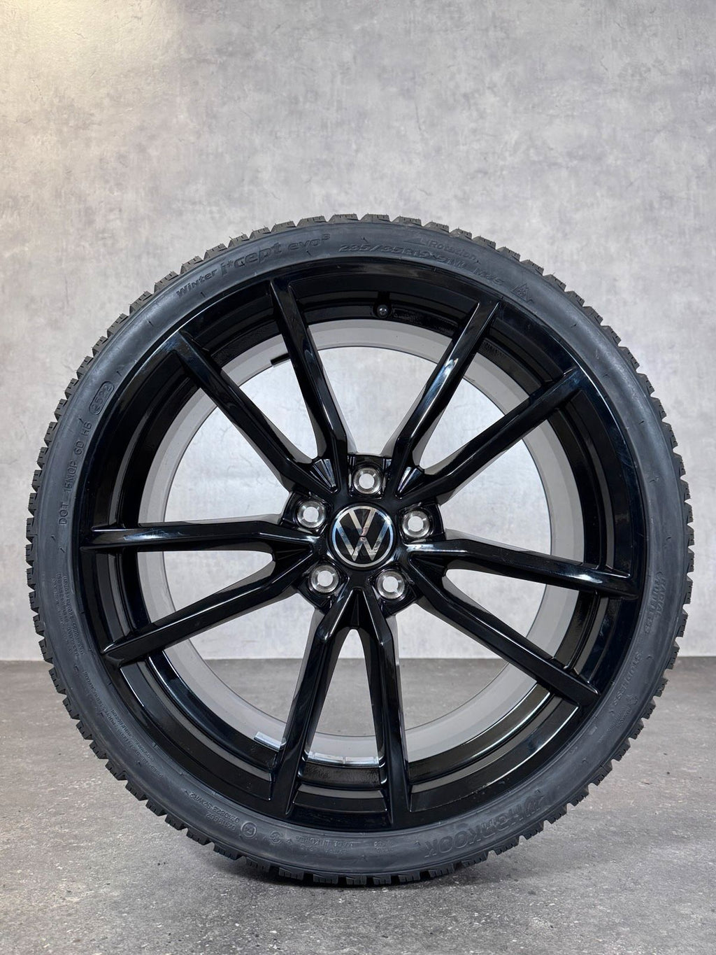 NEU Original 19 Zoll VW Golf VII 7 R Pretoria Winterräder 5G