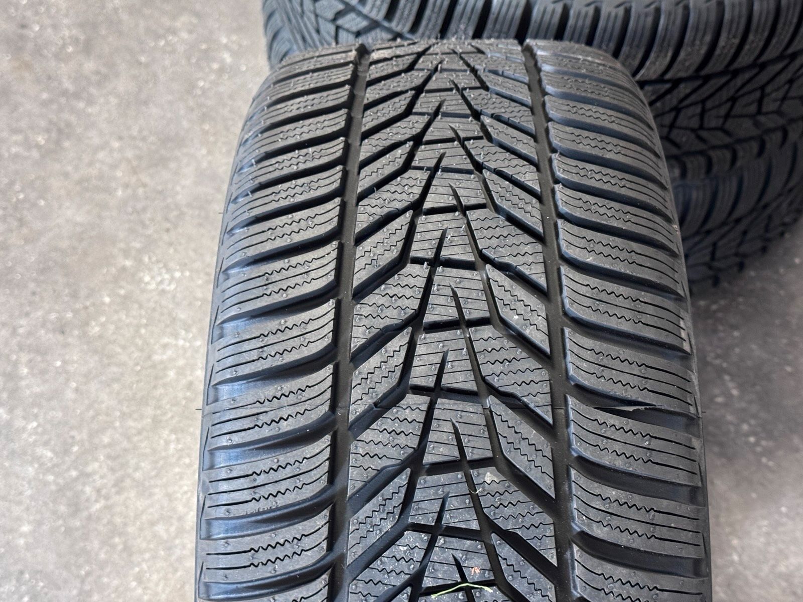 NEU Original 19 Zoll VW Golf VII 7 R Pretoria Winterräder 5G