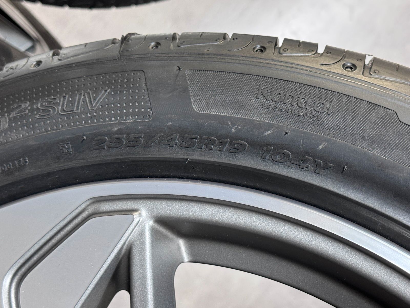 Original 19 Zoll Audi Sport Q3 SQ3 FY 83A Blade Sommerreifen 83A6
