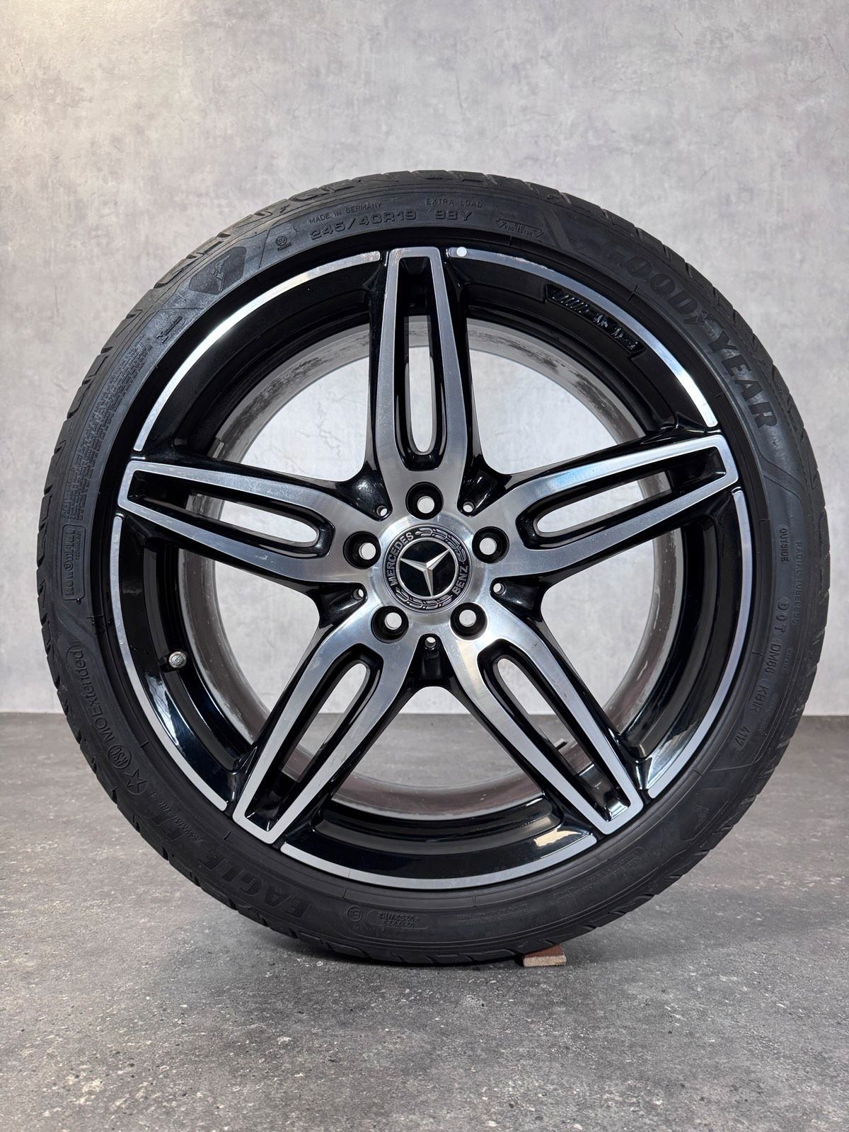 Original 19 Zoll Mercedes AMG E-Klasse W213 S213 C238 Sommerräder
