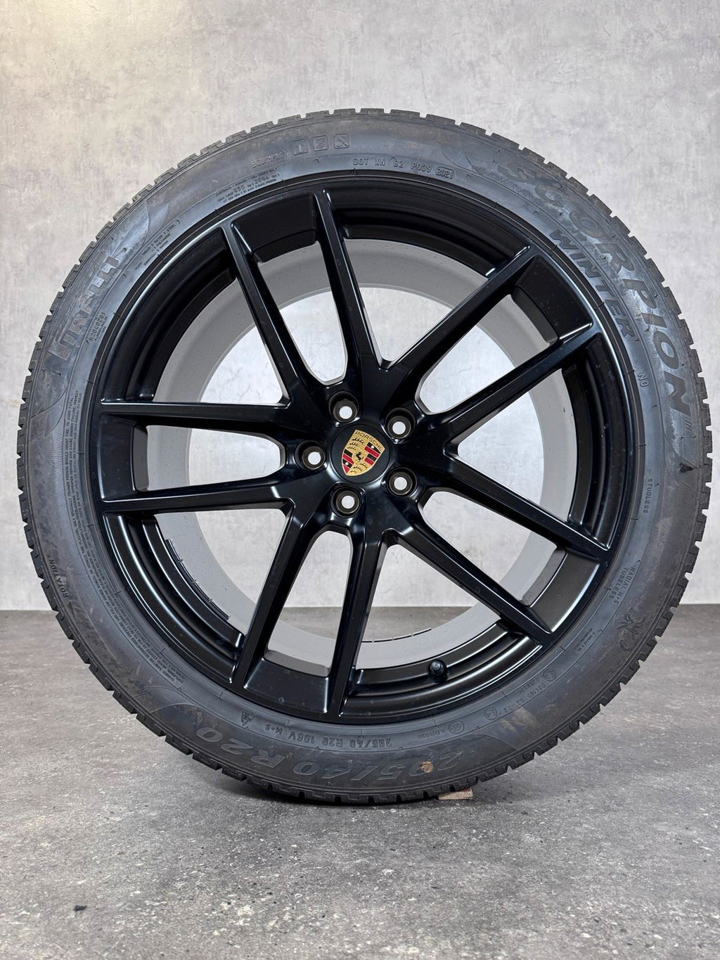 Original 20 Zoll Porsche Macan III 3 95B II Winterreifen 95B04465