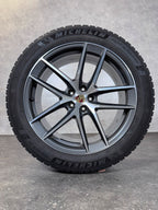 Original 20 Zoll Porsche Macan III 3 95B Winterreifen 95B04465