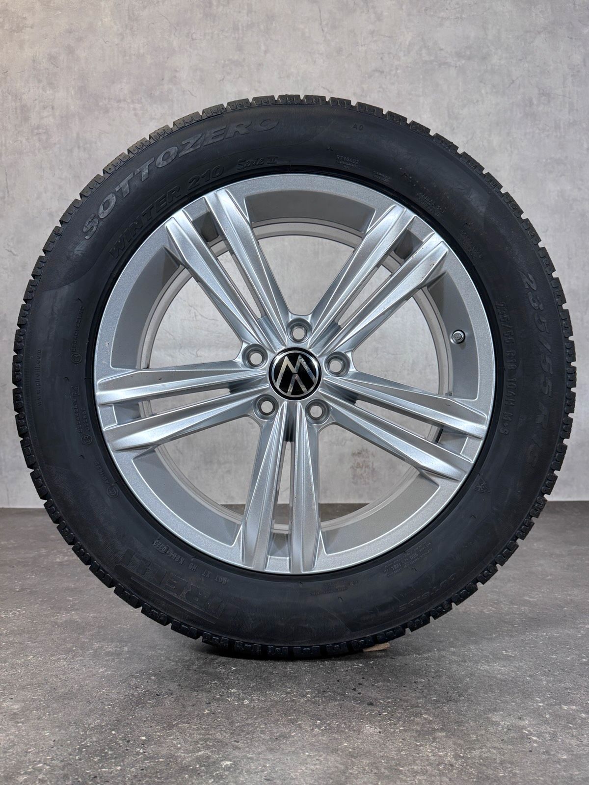 Original 18 Zoll VW Sebring Tiguan II AD1 Allspace Winterreifen