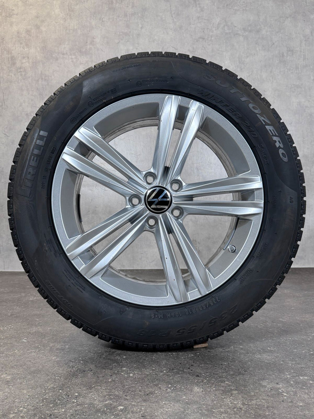 Original 18 Zoll VW Sebring Tiguan II AD1 Allspace Winterreifen