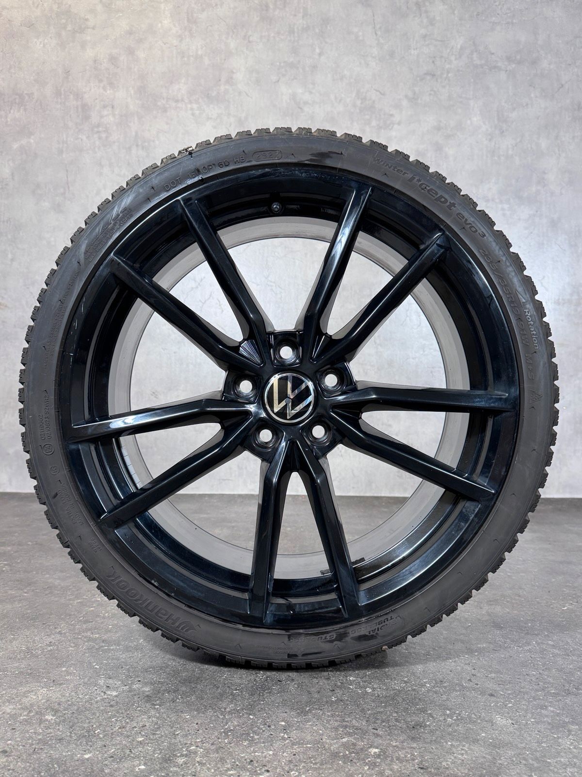 Original 19 Zoll VW GOLF Pretoria Winterreifen GTI GTD R