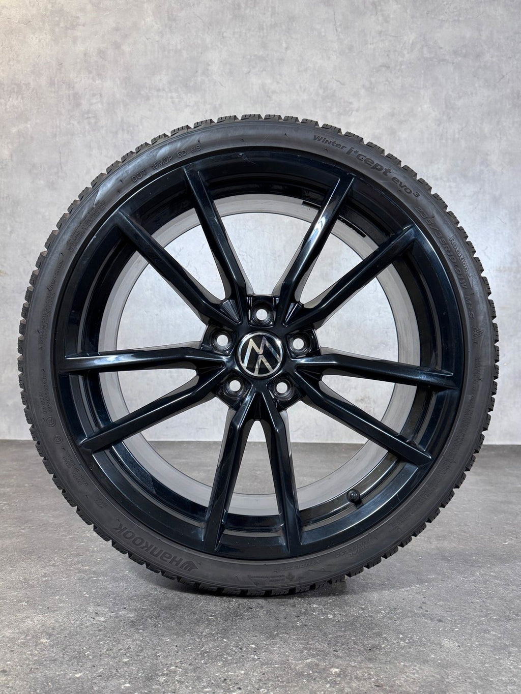 Original 19 Zoll VW GOLF Pretoria Winterreifen GTI GTD R