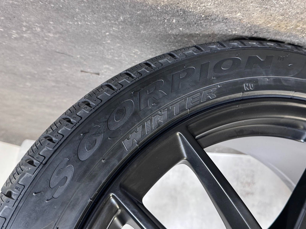 NEU Original 20 Zoll Porsche Macan III 3 Winterreifen 95B044650