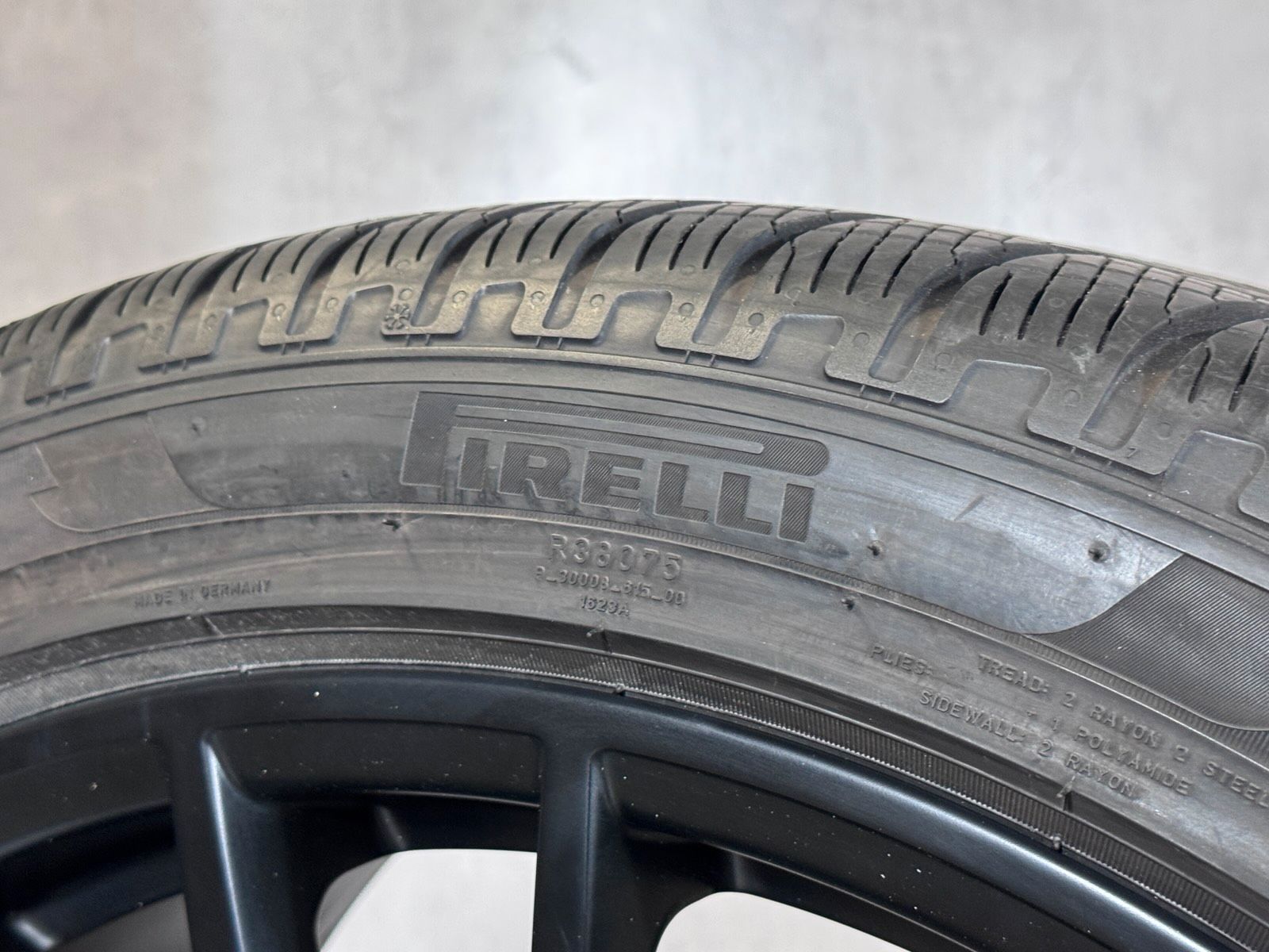 Original 21 Zoll Porsche Cayenne Coupé 9Y3 Winterräder RS Spyder