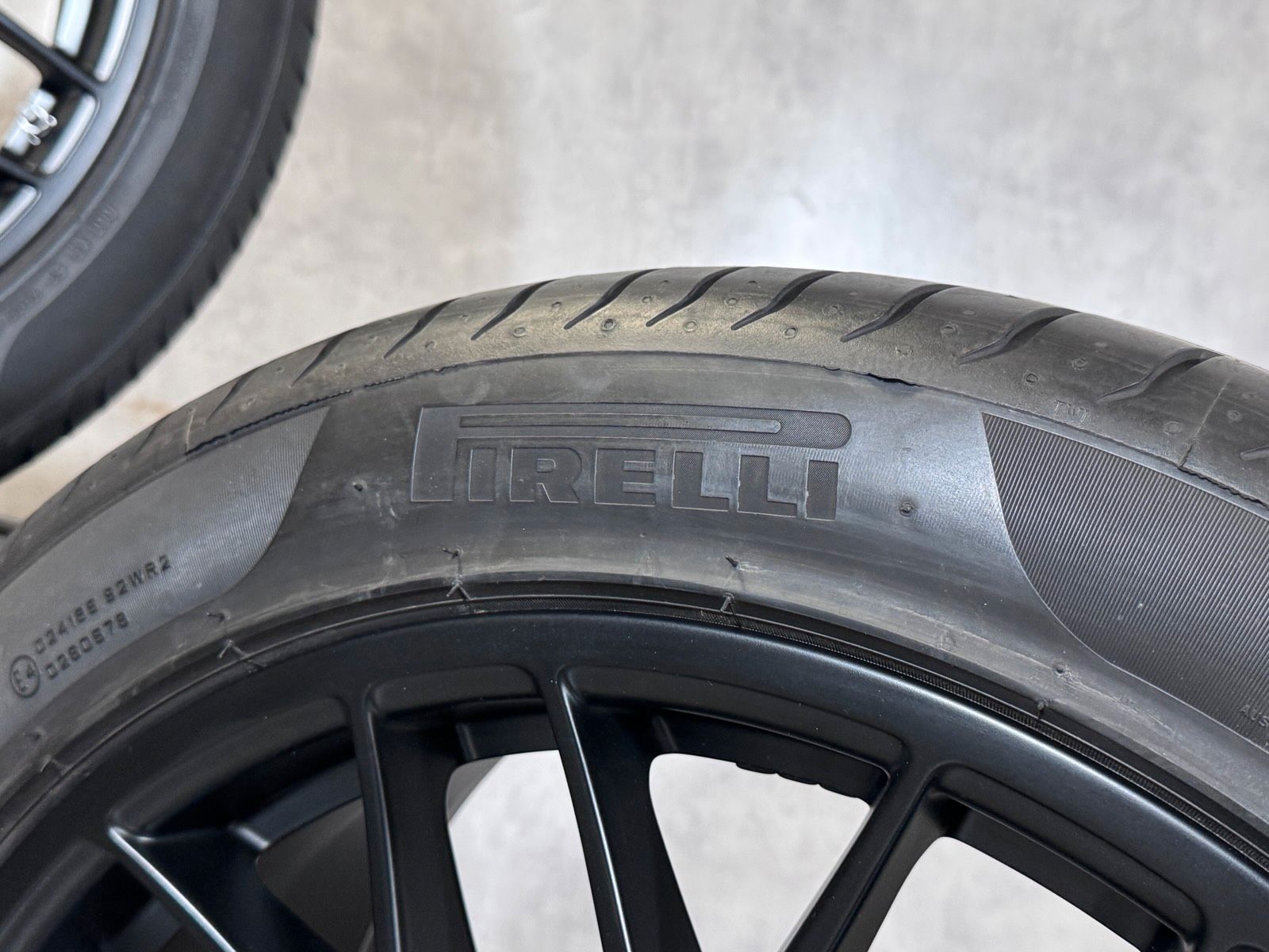 Original 20 Zoll Porsche Macan II III 95B Sommerreifen RS Spyder