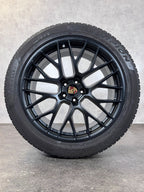 Original 20 Zoll Porsche Macan I II III 95B Spyder Winterreifen
