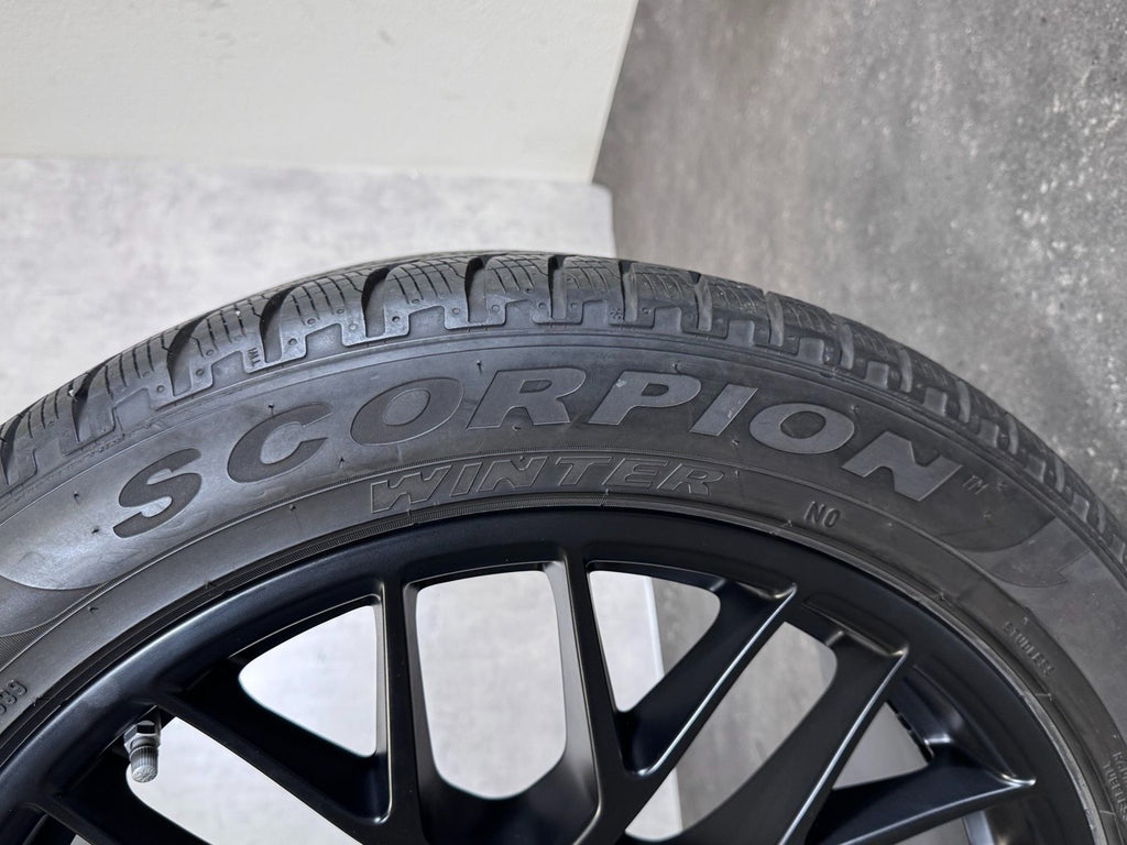 Original 20 Zoll Porsche Macan I II III 95B Spyder Winterreifen