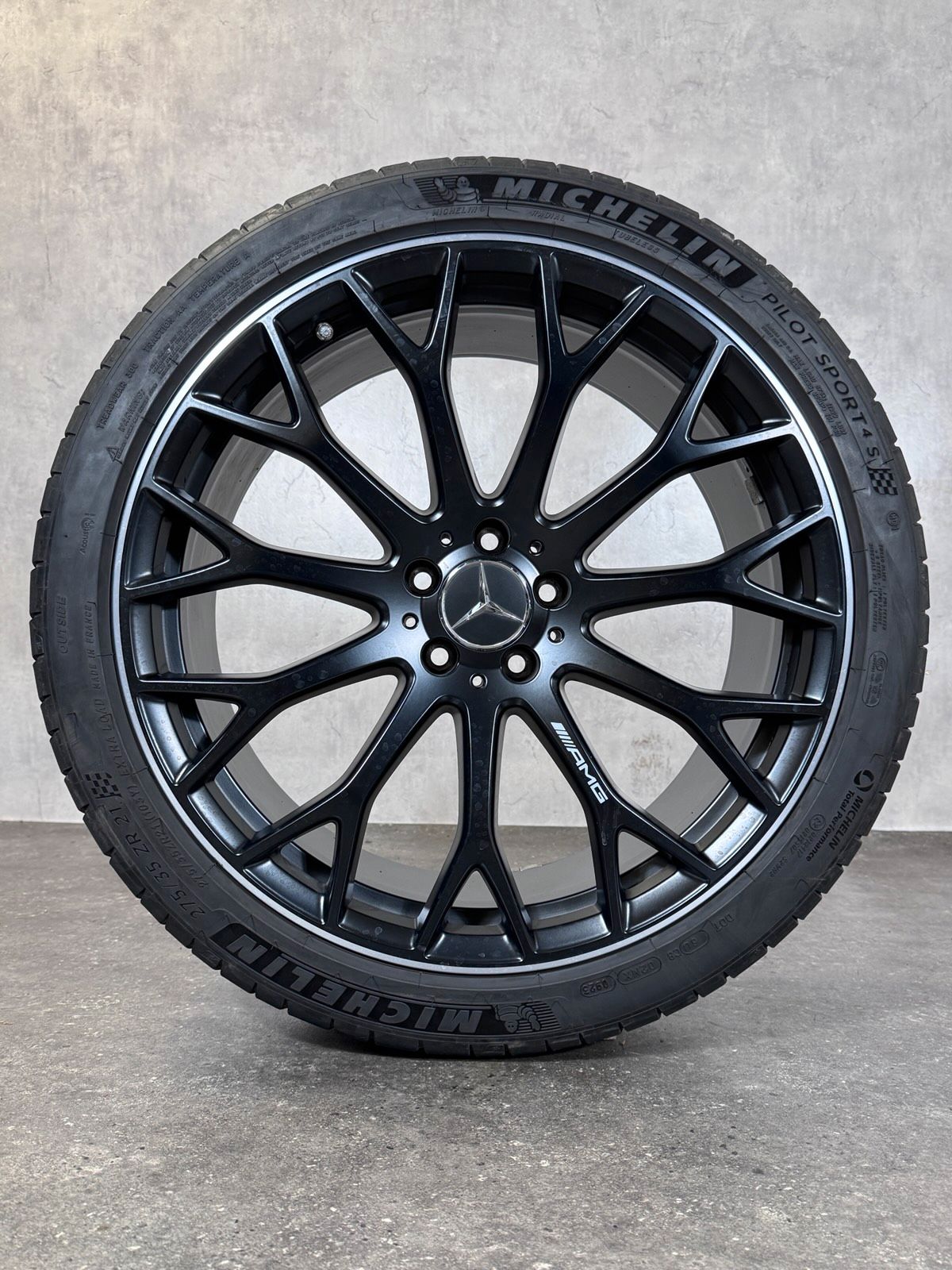 Original 21 Zoll Mercedes AMG SL 43 55 63 R232 Sommerreifen