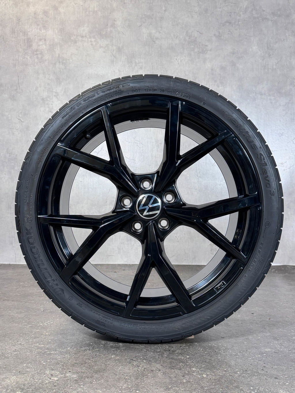 Original 19 Zoll VW Estoril Sommerräder 5H0601025S Golf 8 R