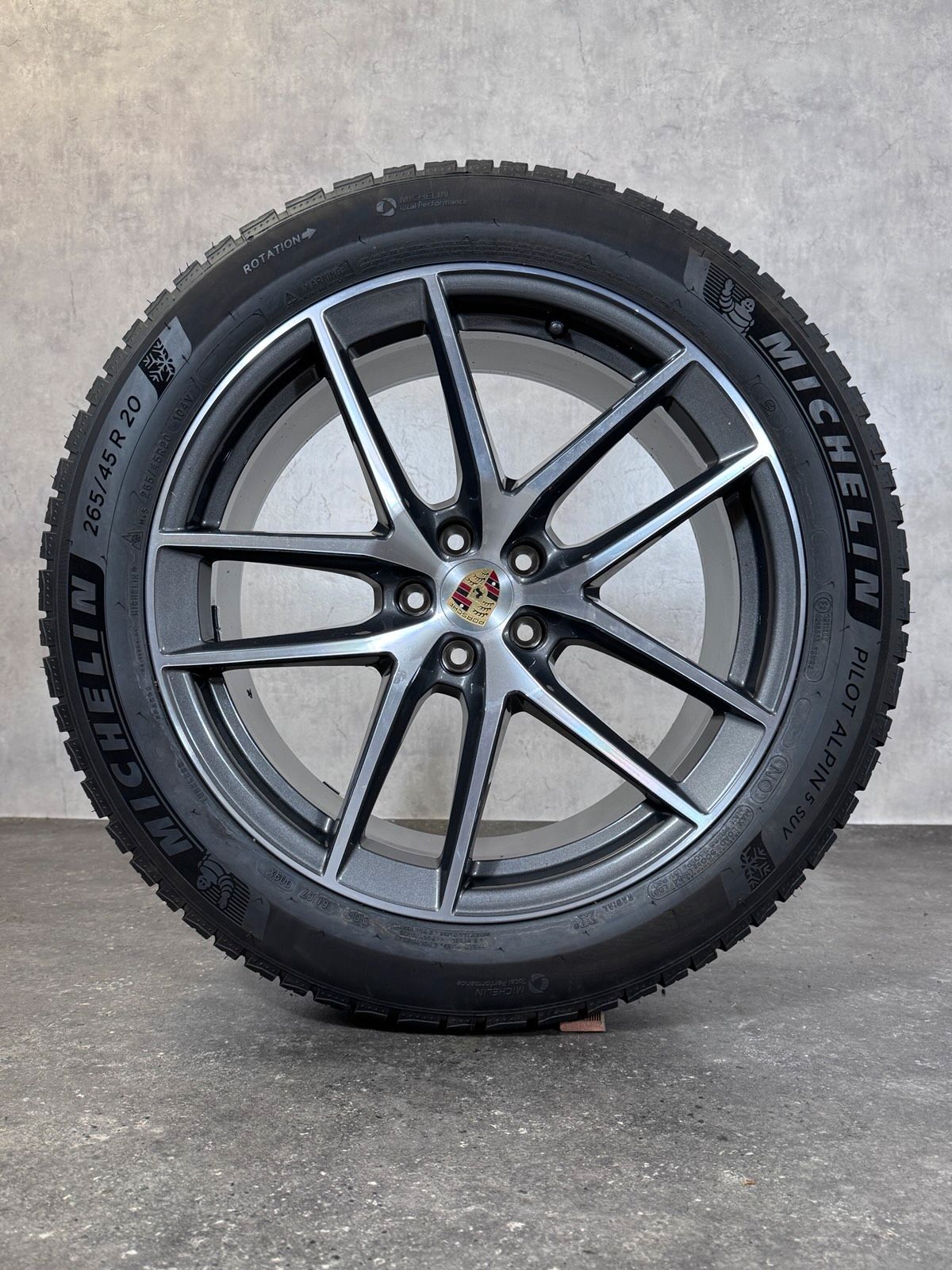 Original 20 Zoll Porsche Macan III S GTS Winterräder 95B044650